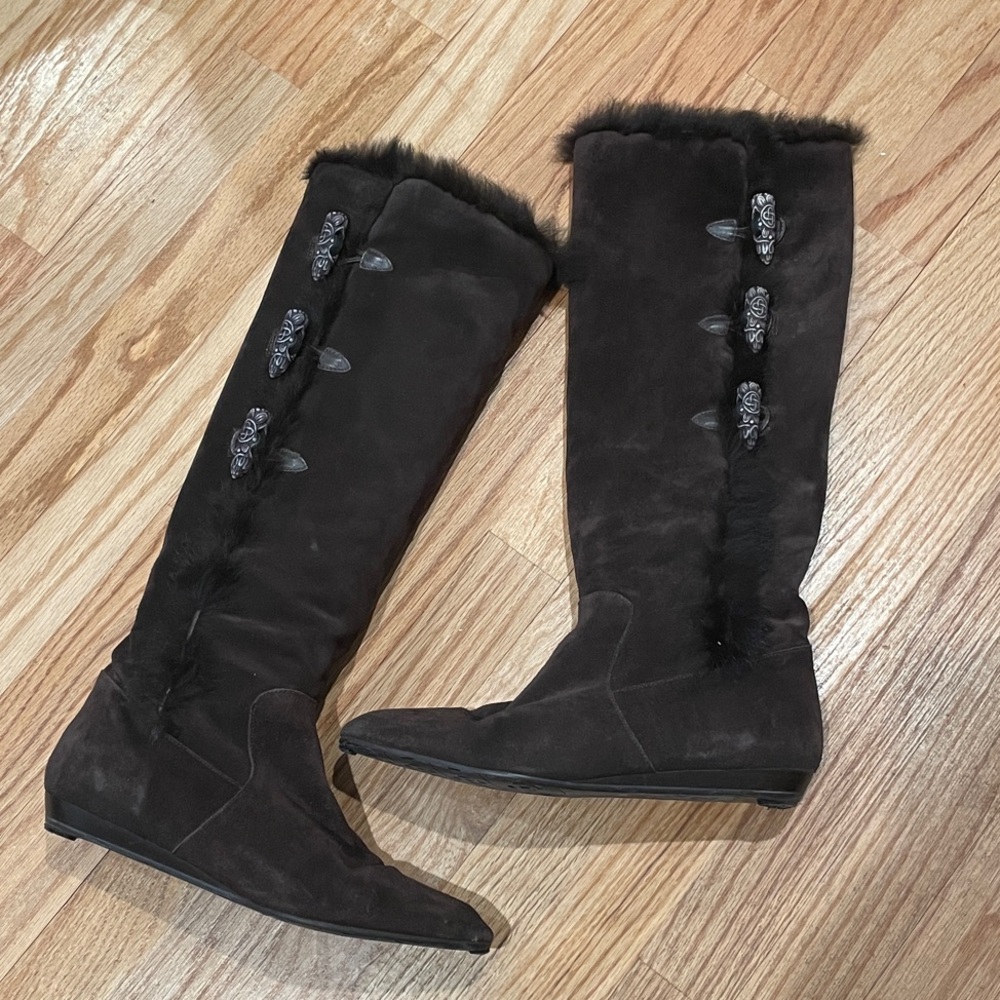Oscar de la Renta Black Suede Winter Boots